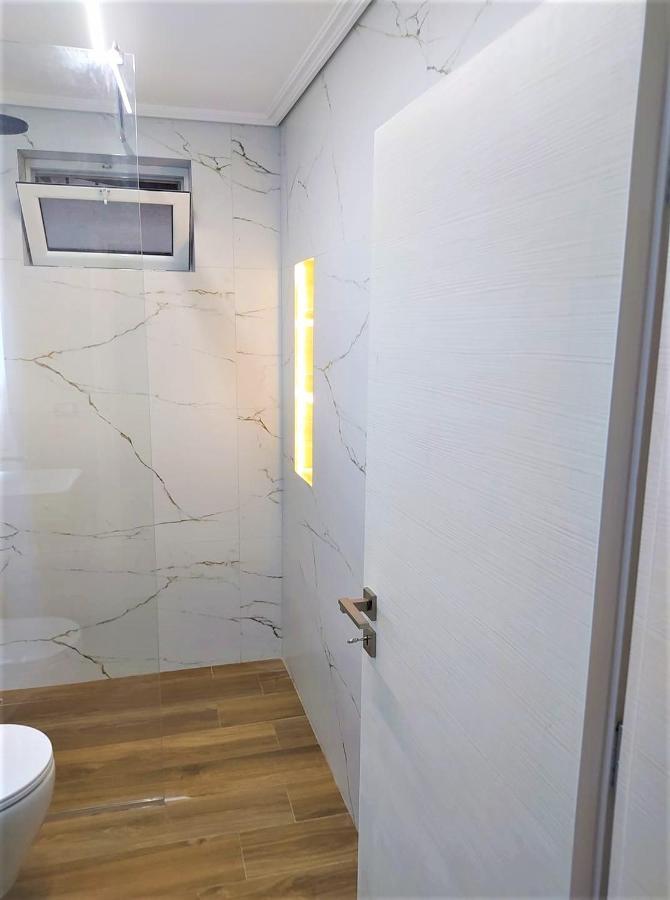 ساراندا Lighting Jasminum Apartment المظهر الخارجي الصورة